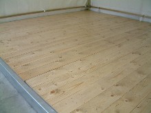 plancher pour tente de r�ception sapin rouge du nord