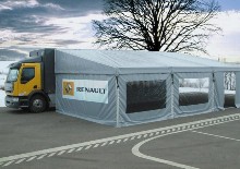 Vous voyez ici un auvent qui a �t� r�alis� pour Renault Sport